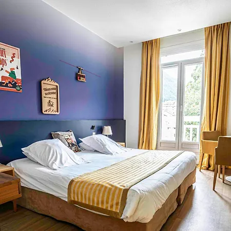 ホテル Les 3 Vallees 4*