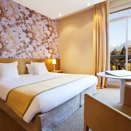 Les 3 Vallees Hotel