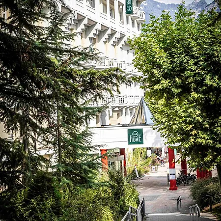 Ξενοδοχείο Les 3 Vallees 4*