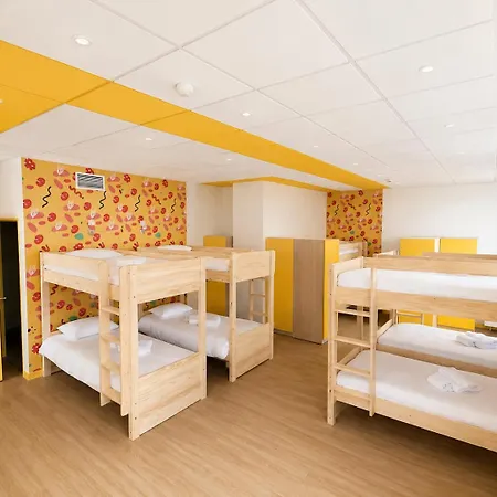 ホテル Les 3 Vallees 4*