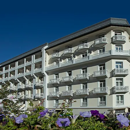 Hotel Les 3 Vallees 4*